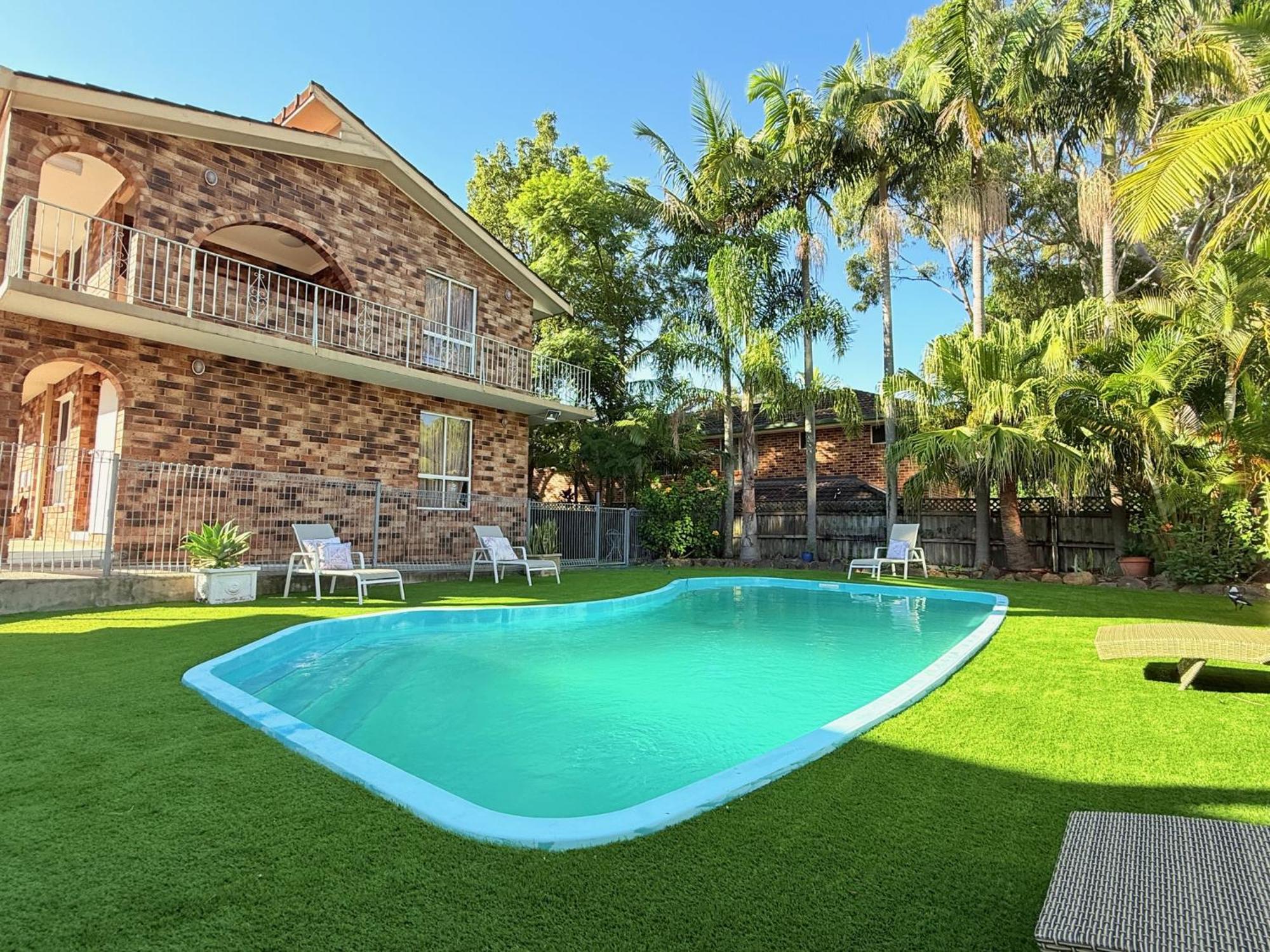 Gosford Palms Motor Inn Екстериор снимка